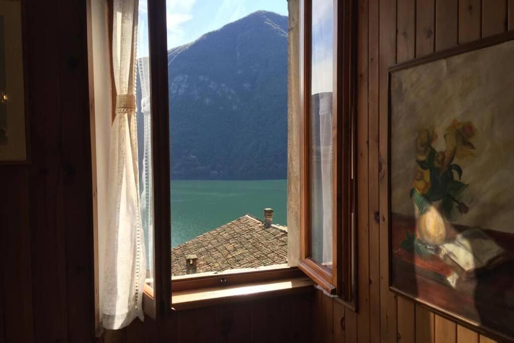 Nel Set Di Piccolo Mondo Antico Villa Viola Valsolda Buitenkant foto