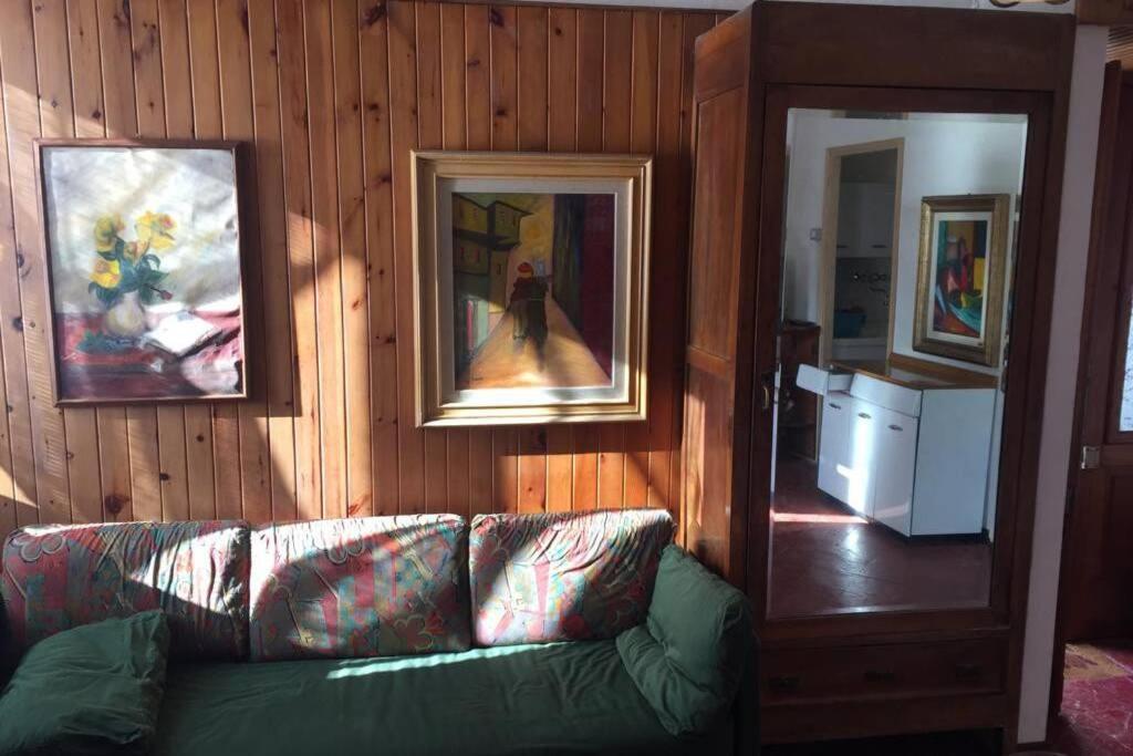 Nel Set Di Piccolo Mondo Antico Villa Viola Valsolda Buitenkant foto